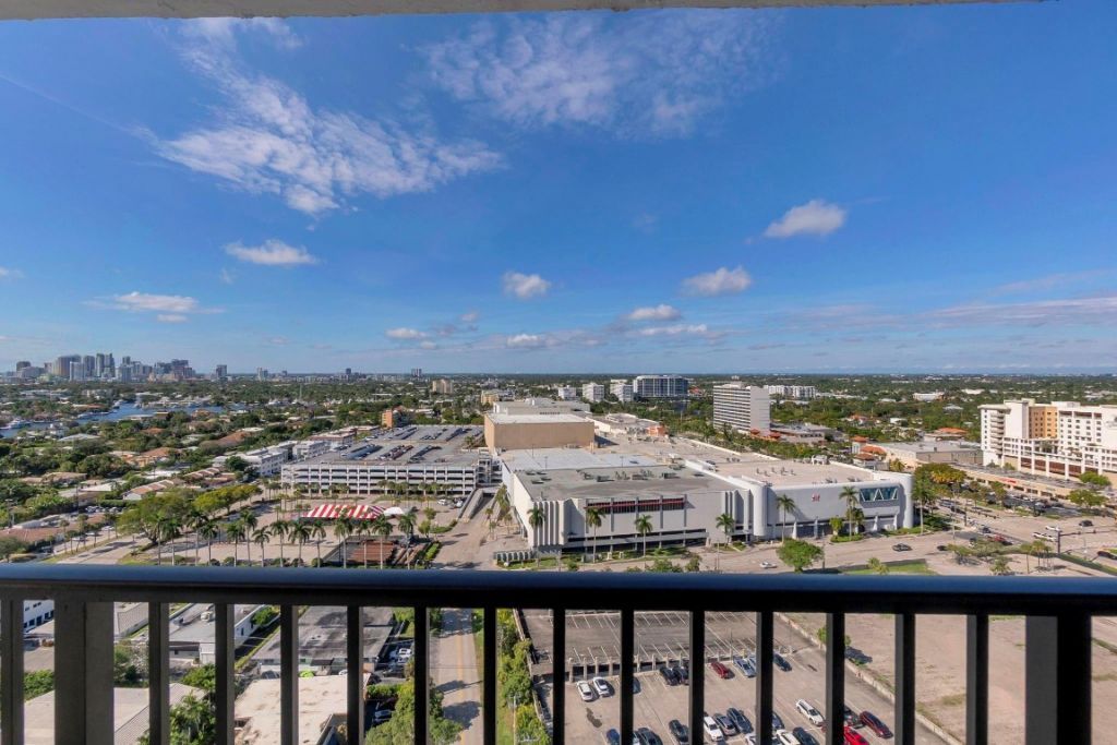 936 Intracoastal Drive, Unit 21D, Fort Lauderdale, FL 33304 Photo