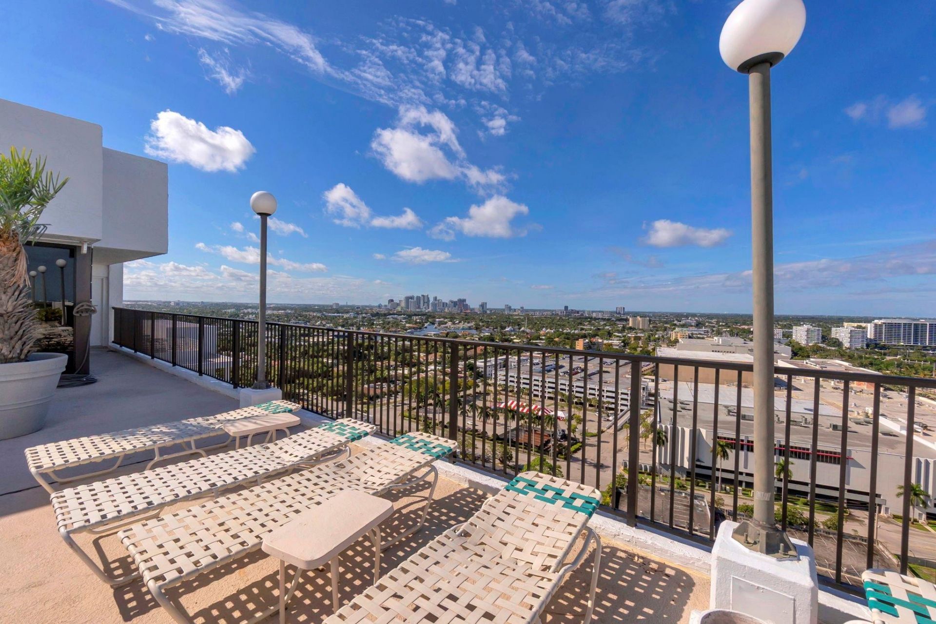 936 Intracoastal Drive, Unit 21D, Fort Lauderdale, FL 33304 Photo