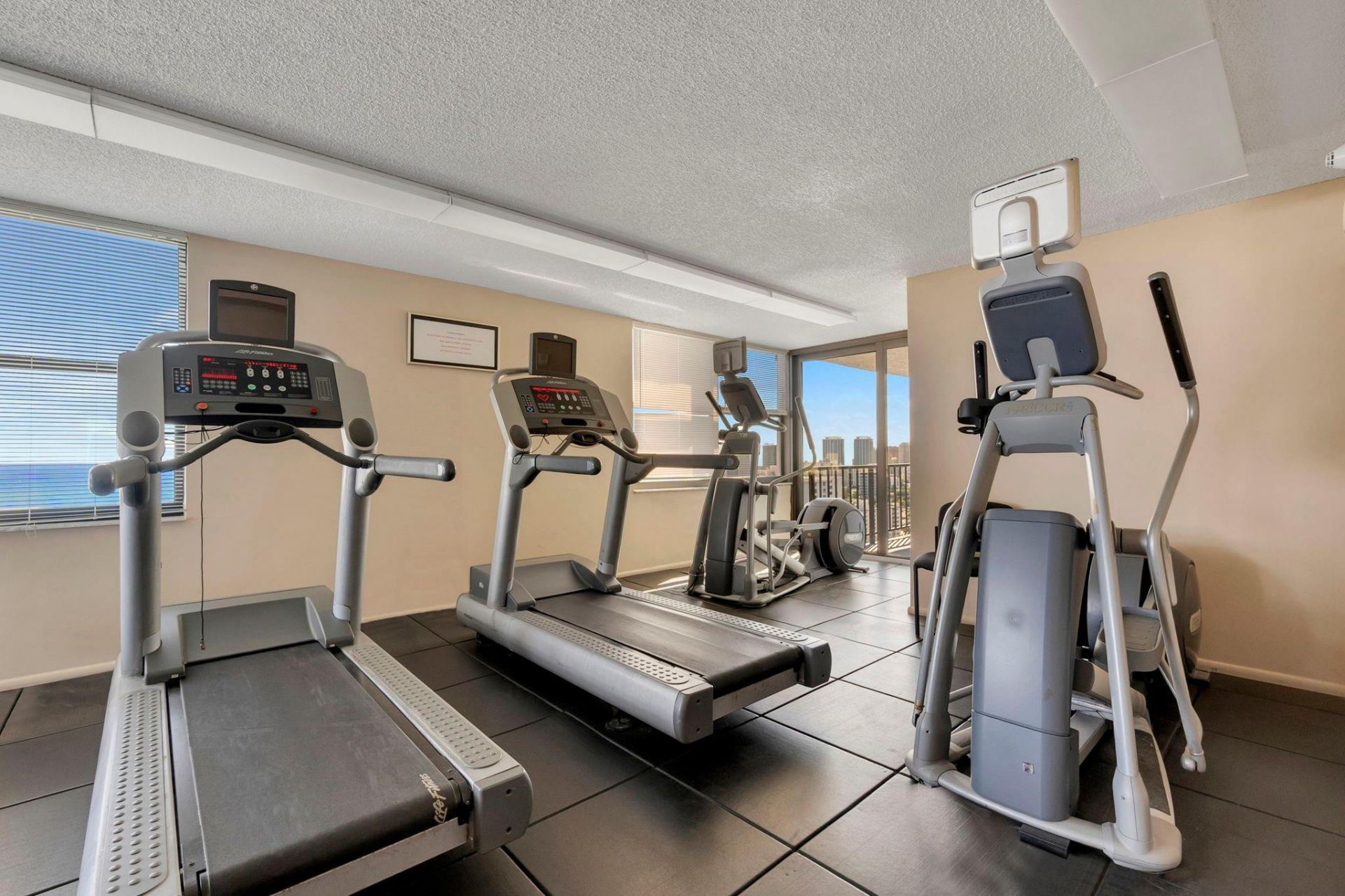 936 Intracoastal Drive, Unit 21D, Fort Lauderdale, FL 33304 Photo