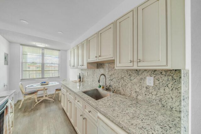 2998 NW 48th Terrace, Unit 434, Lauderdale Lakes, FL 33313 Photo