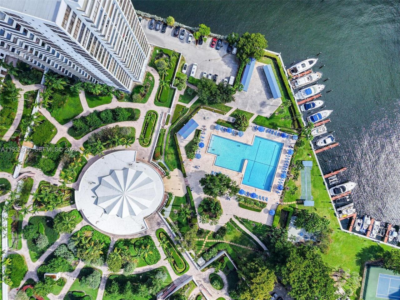 500 Three Islands Blvd, Unit 1112, Hallandale Beach, FL 33009 Photo