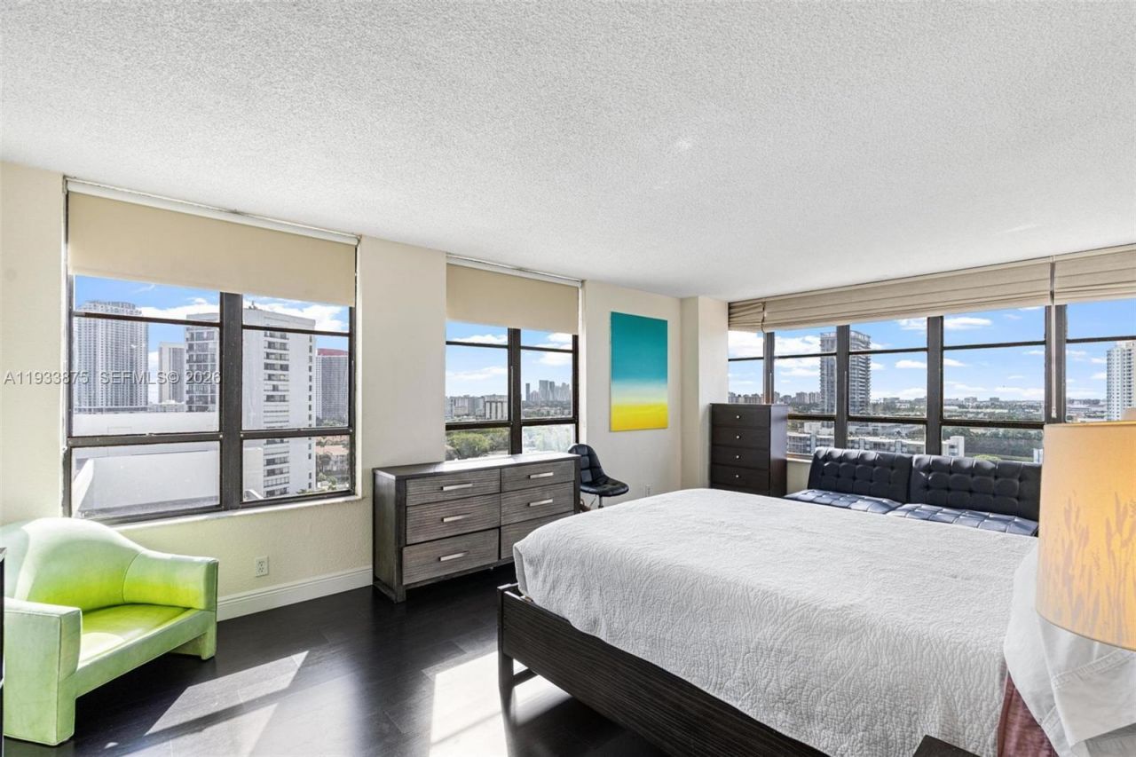 500 Three Islands Blvd, Unit 1112, Hallandale Beach, FL 33009 Photo