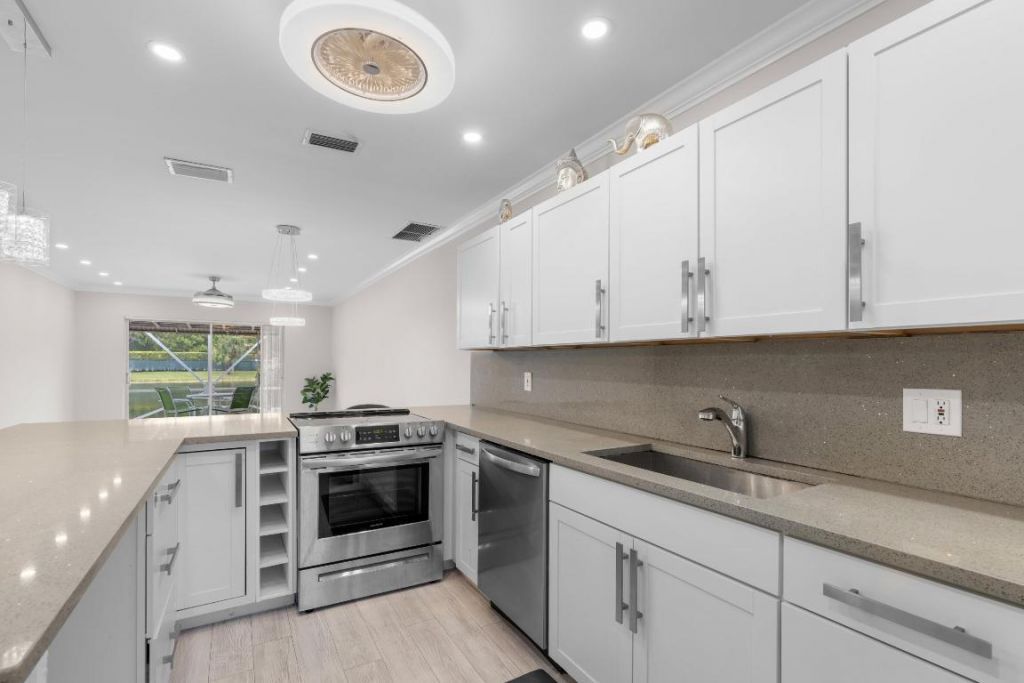 8757 Bella Vista Drive, Unit 34, Boca Raton, FL 33433 Photo