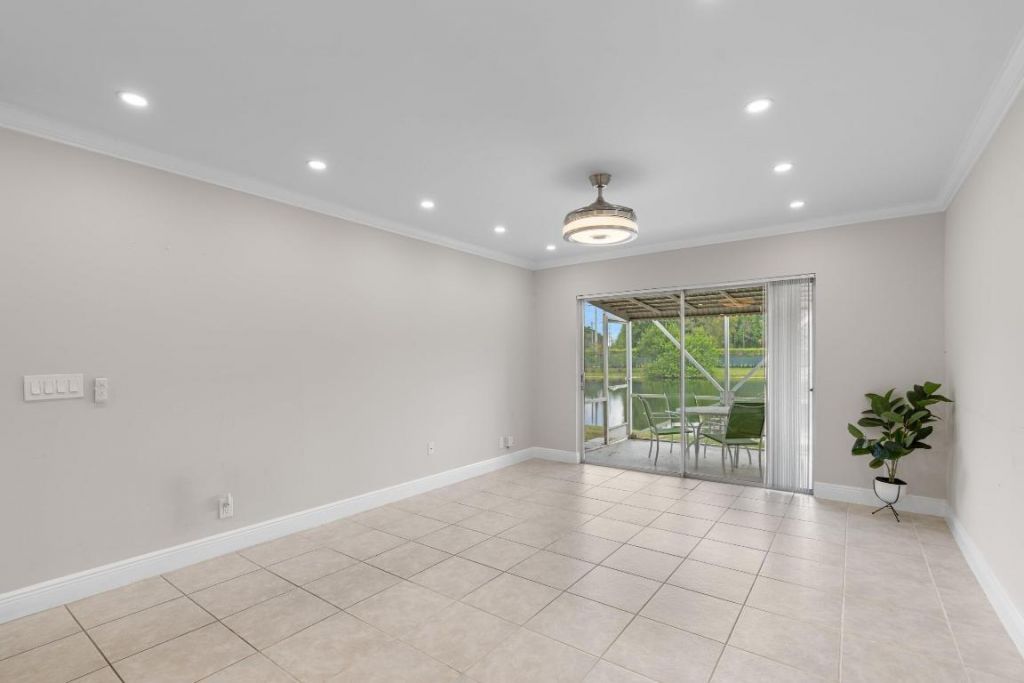 8757 Bella Vista Drive, Unit 34, Boca Raton, FL 33433 Photo