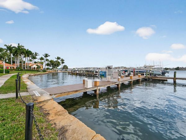 167 Yacht Club Way, Unit 104, Hypoluxo, FL 33462
