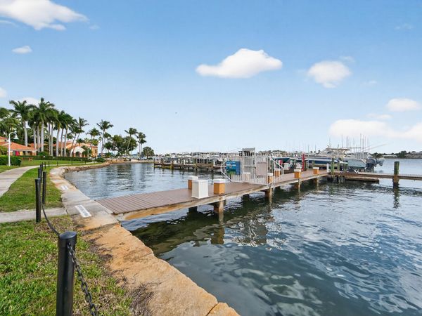 167 Yacht Club Way, Unit 104, Hypoluxo, FL 33462