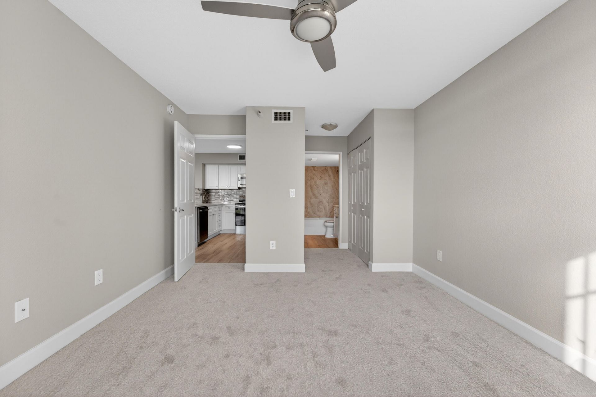 167 Yacht Club Way, Unit 104, Hypoluxo, FL 33462 Photo