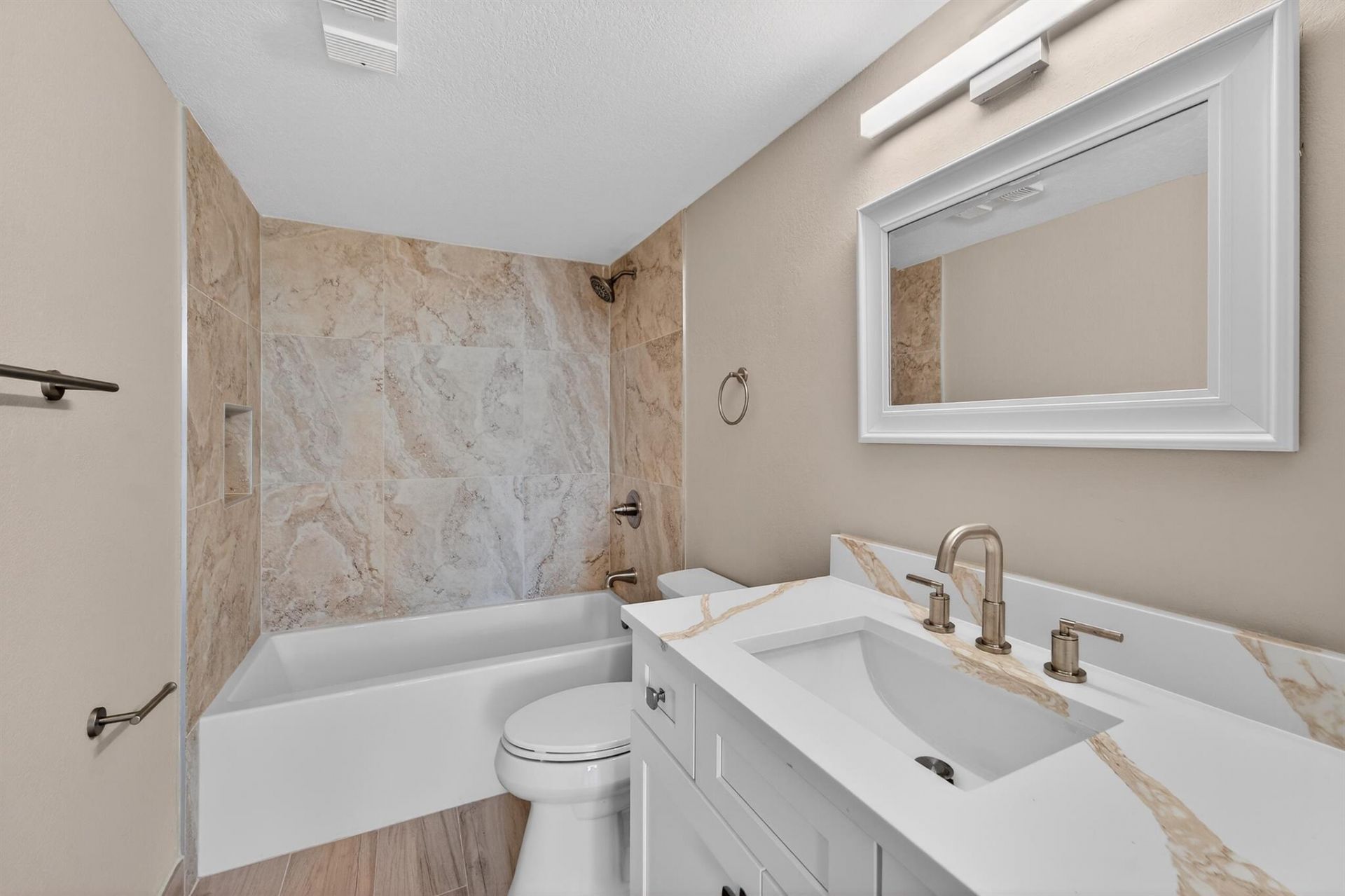 167 Yacht Club Way, Unit 104, Hypoluxo, FL 33462 Photo