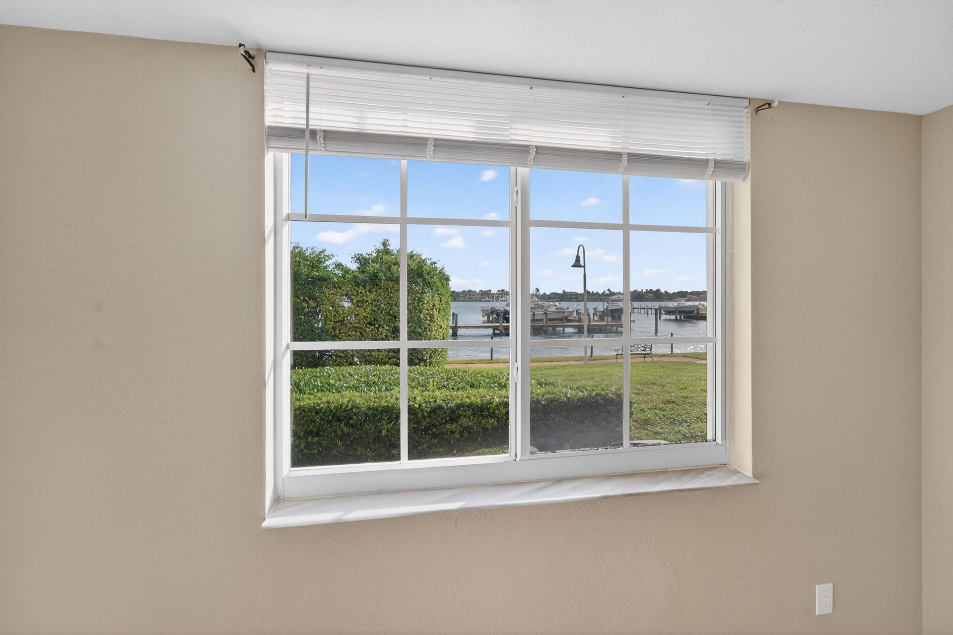 167 Yacht Club Way, Unit 104, Hypoluxo, FL 33462 Photo