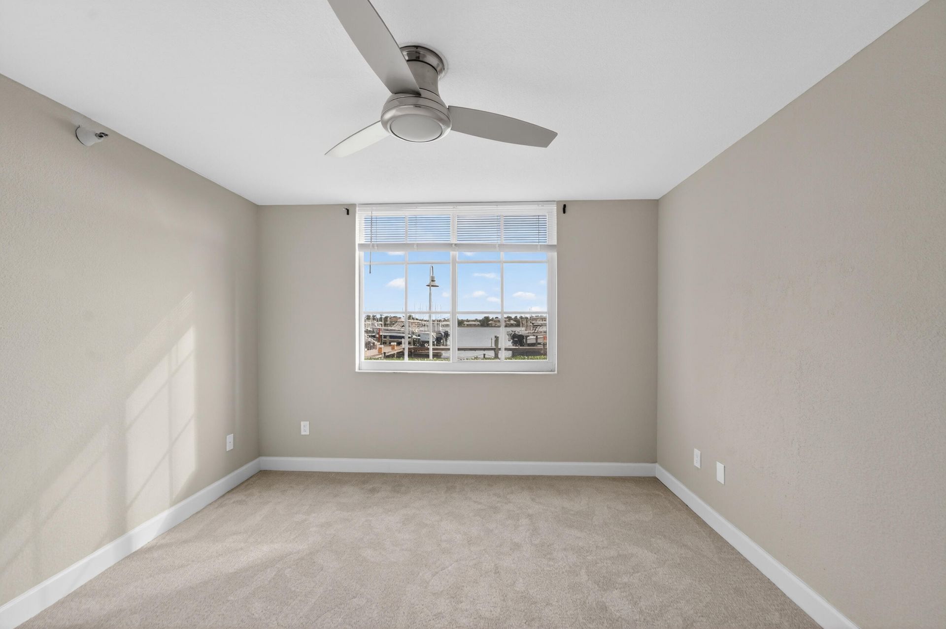 167 Yacht Club Way, Unit 104, Hypoluxo, FL 33462 Photo