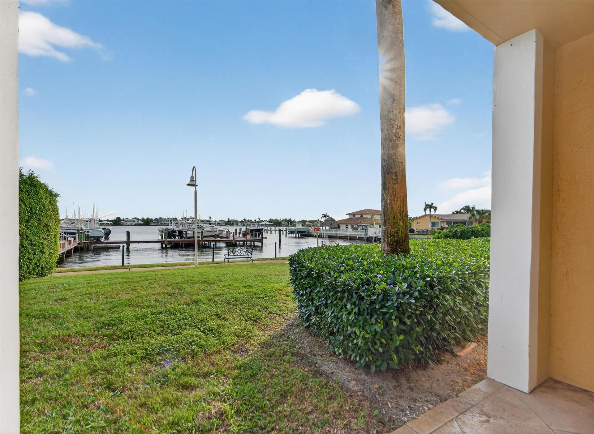 167 Yacht Club Way, Unit 104, Hypoluxo, FL 33462 Photo
