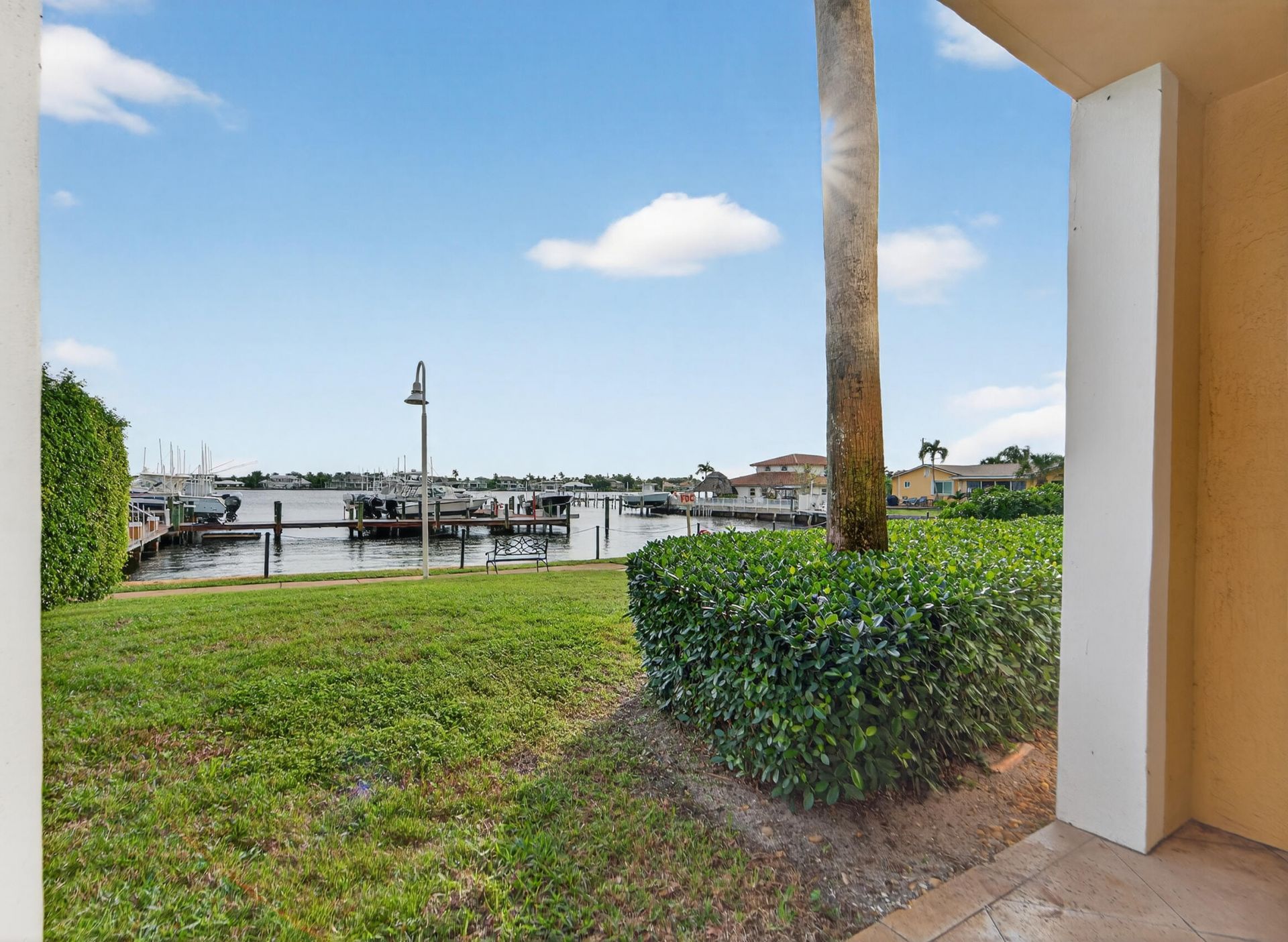 167 Yacht Club Way, Unit 104, Hypoluxo, FL 33462 Photo