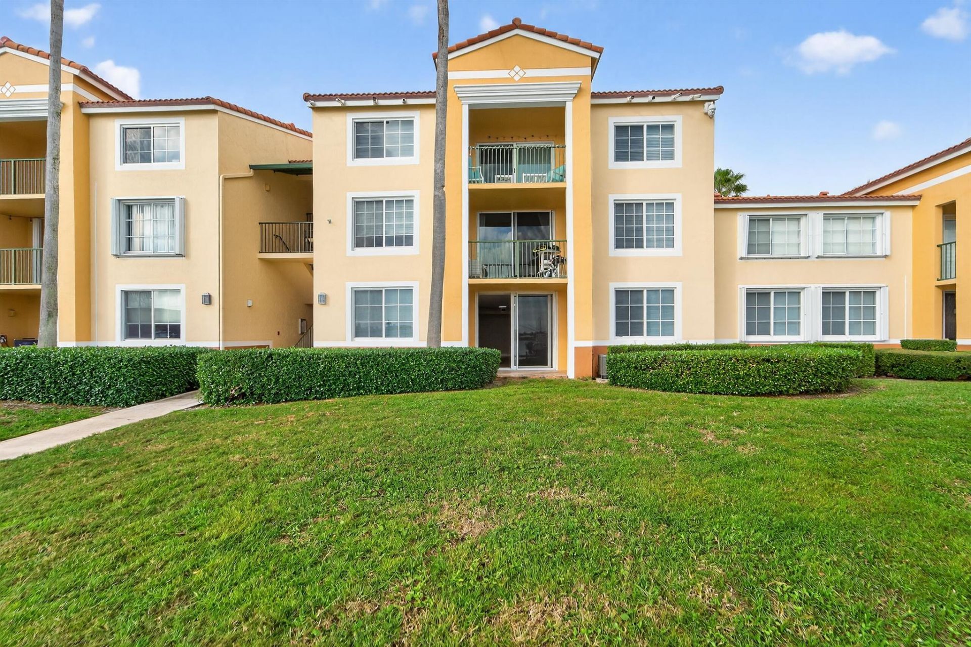 167 Yacht Club Way, Unit 104, Hypoluxo, FL 33462 Photo