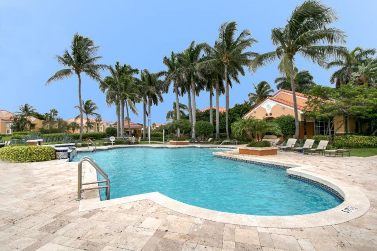 167 Yacht Club Way, Unit 104, Hypoluxo, FL 33462 Photo