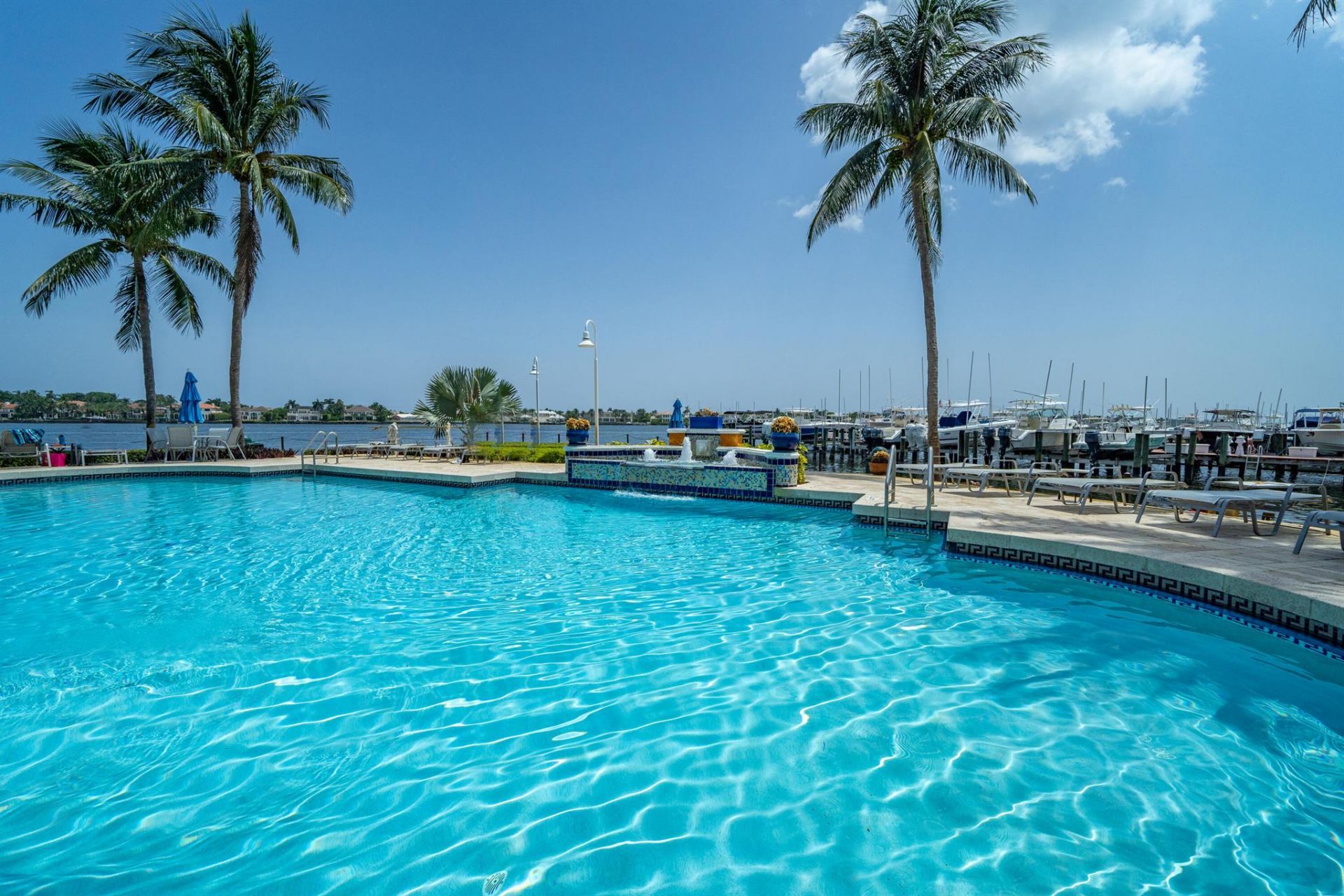 167 Yacht Club Way, Unit 104, Hypoluxo, FL 33462 Photo