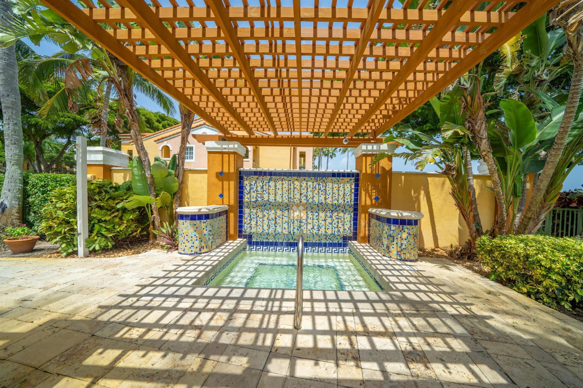 167 Yacht Club Way, Unit 104, Hypoluxo, FL 33462 Photo