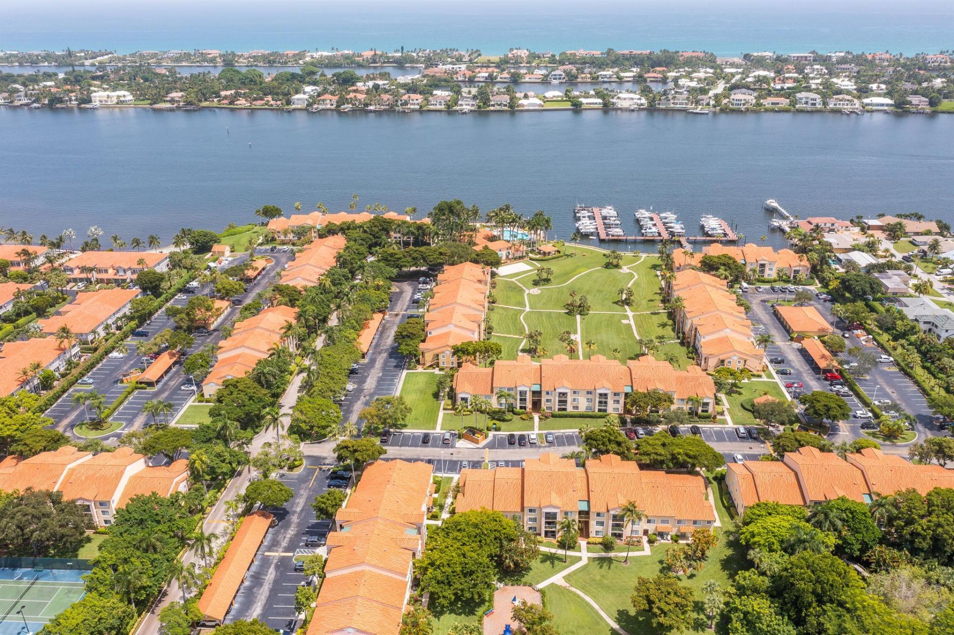 167 Yacht Club Way, Unit 104, Hypoluxo, FL 33462 Photo