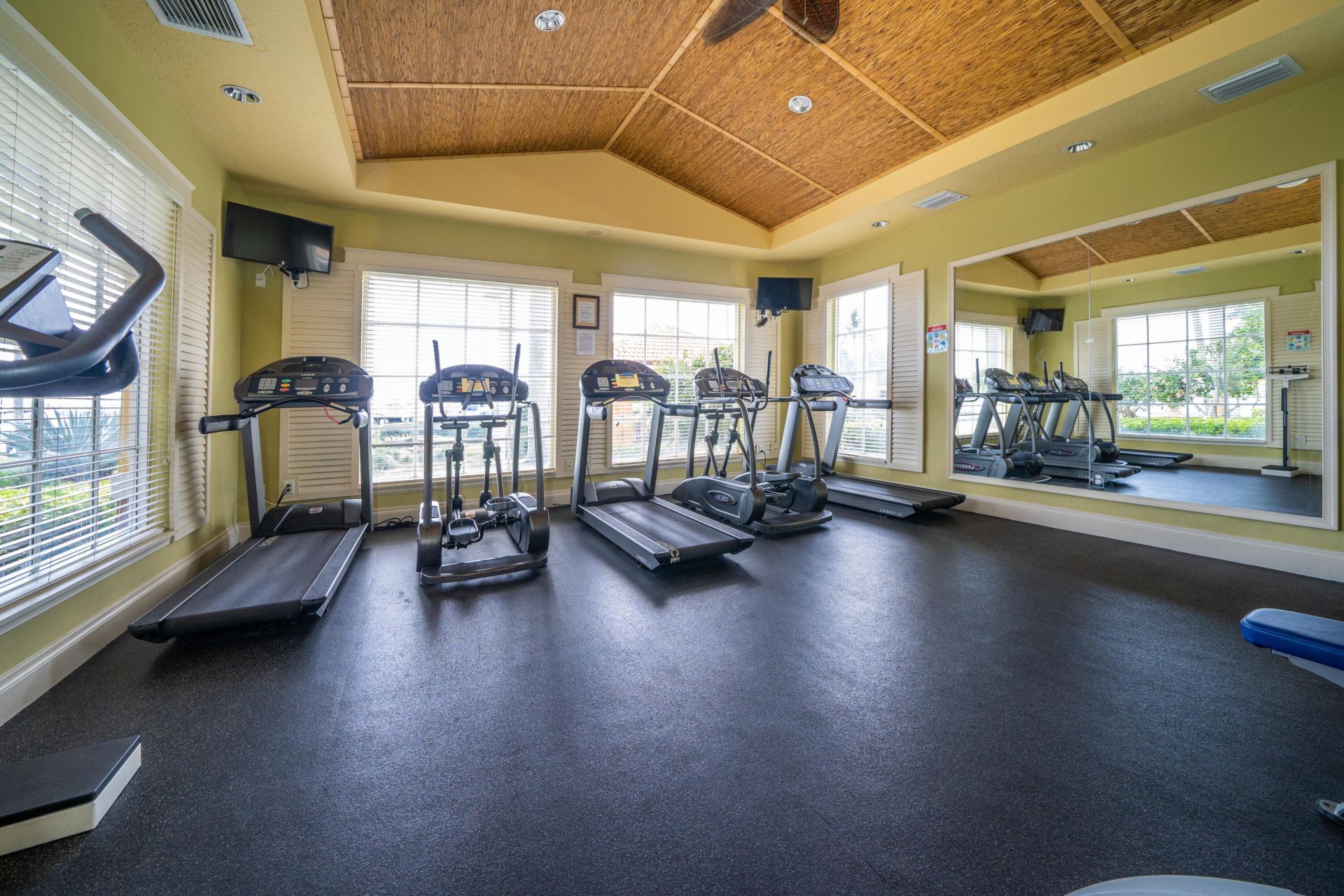 167 Yacht Club Way, Unit 104, Hypoluxo, FL 33462 Photo