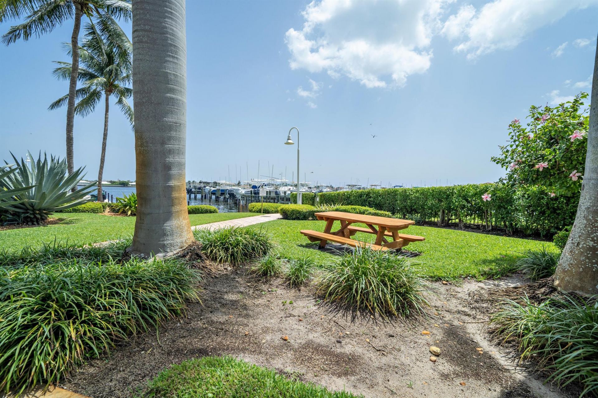 167 Yacht Club Way, Unit 104, Hypoluxo, FL 33462 Photo