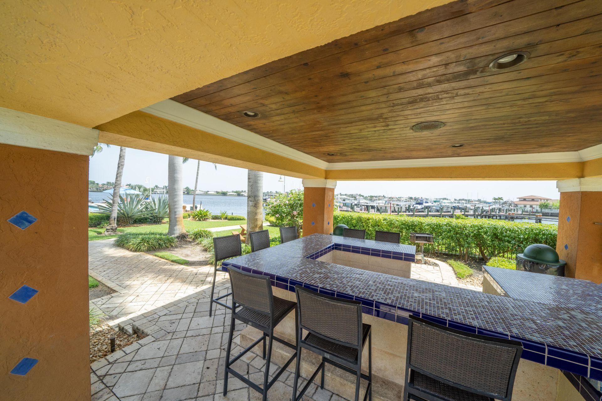 167 Yacht Club Way, Unit 104, Hypoluxo, FL 33462 Photo