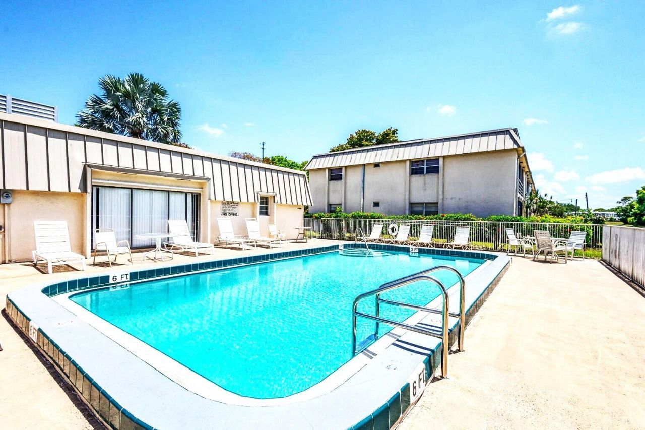 10821 N Military Trail, Unit 19, Palm Beach Gardens, FL 33410 Photo