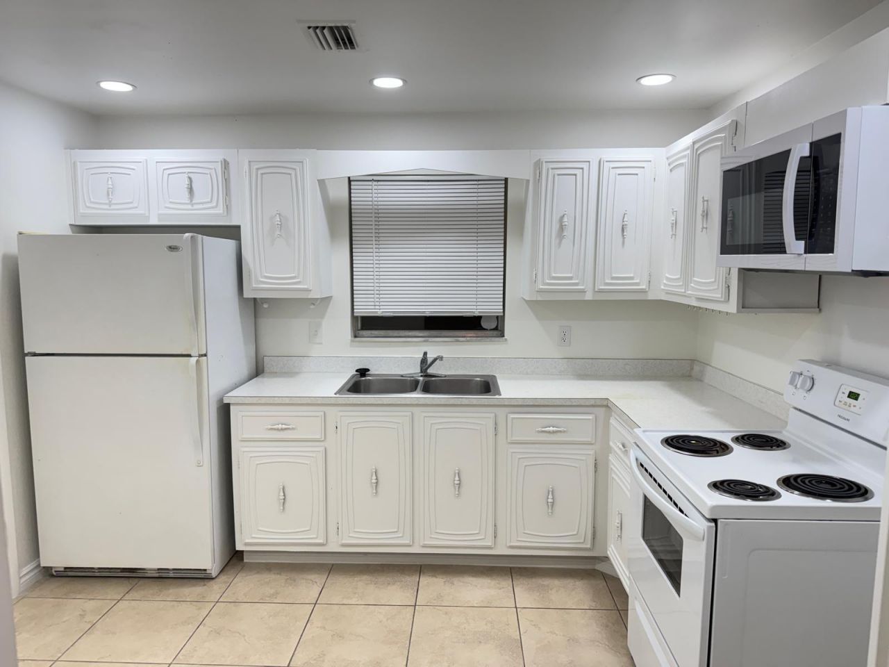 10821 N Military Trail, Unit 19, Palm Beach Gardens, FL 33410 Photo