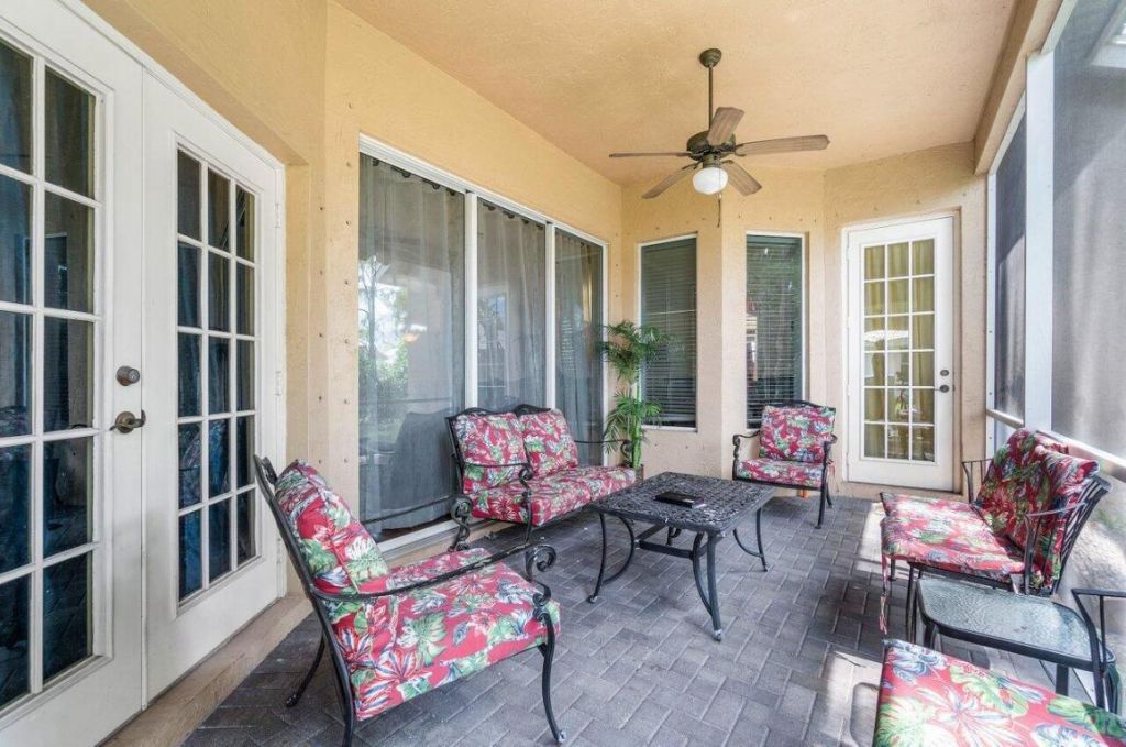 146 Fernwood Crescent, Royal Palm Beach, FL 33411 Photo