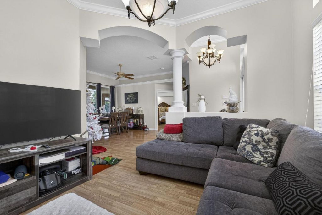 146 Fernwood Crescent, Royal Palm Beach, FL 33411 Photo