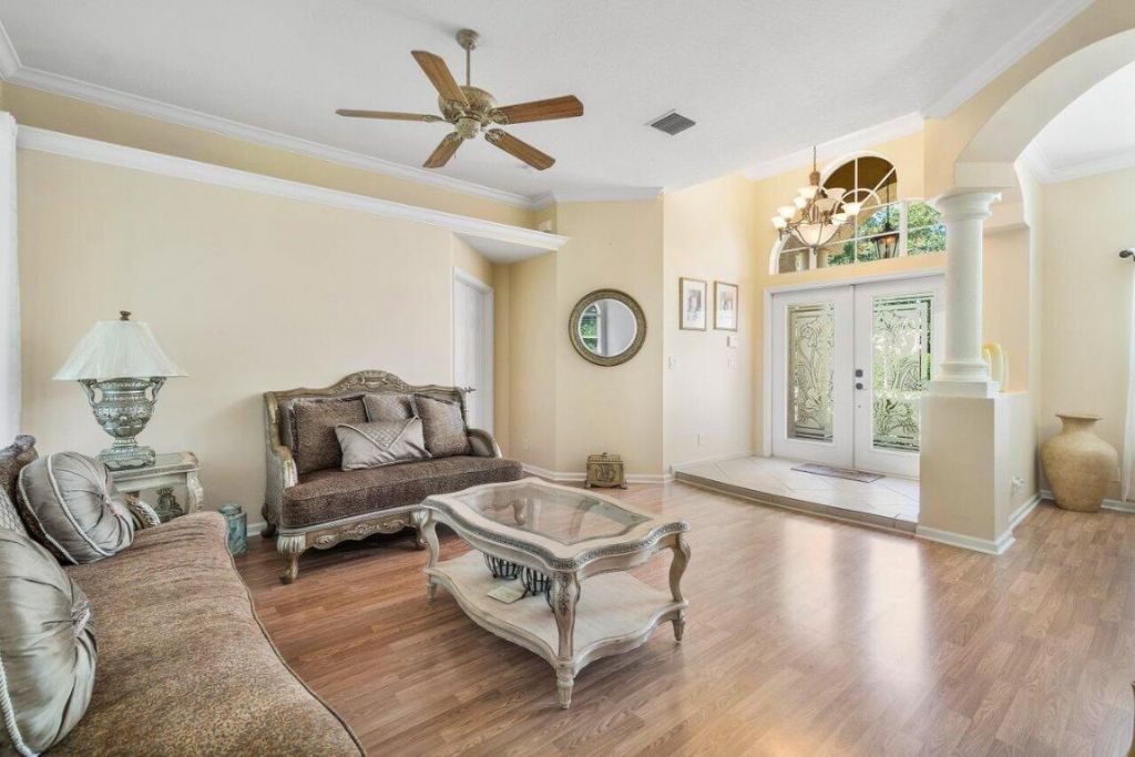 146 Fernwood Crescent, Royal Palm Beach, FL 33411 Photo