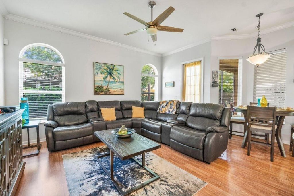 146 Fernwood Crescent, Royal Palm Beach, FL 33411 Photo