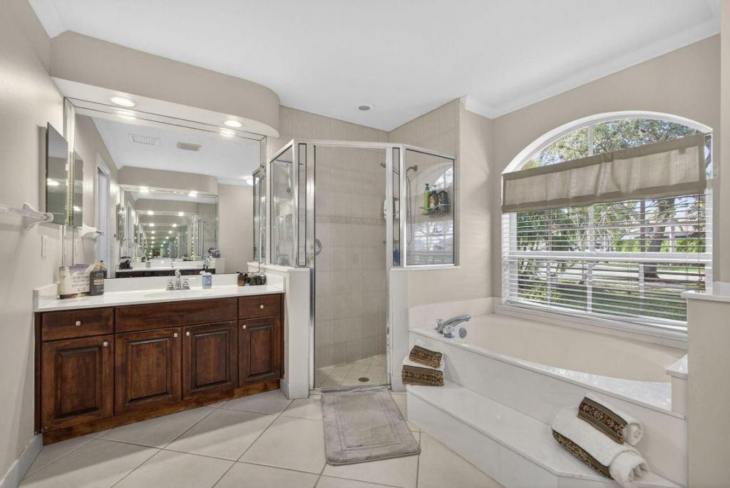 146 Fernwood Crescent, Royal Palm Beach, FL 33411 Photo