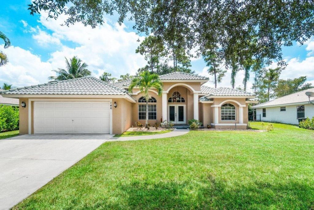 146 Fernwood Crescent, Royal Palm Beach, FL 33411 Photo