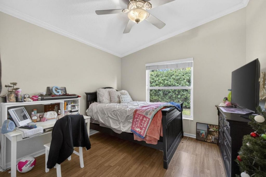 146 Fernwood Crescent, Royal Palm Beach, FL 33411 Photo