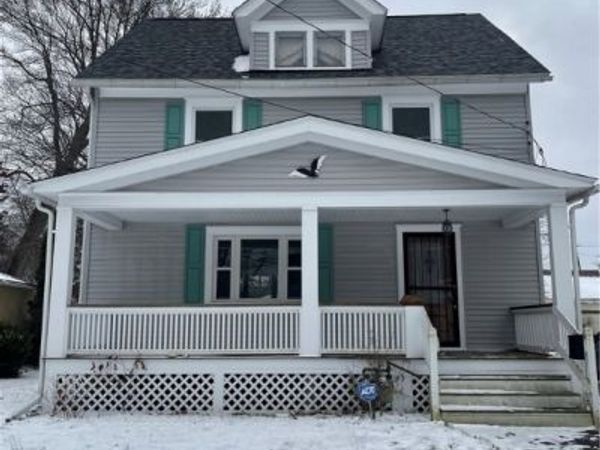 745 Maple Avenue, Conneaut, OH 44030
