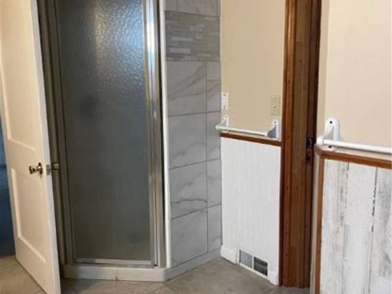 745 Maple Avenue, Conneaut, OH 44030 Photo 20