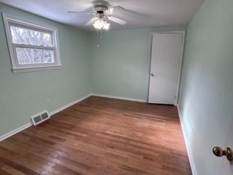 5930 Walbrook Street NW, Canton, OH 44718 Photo 8