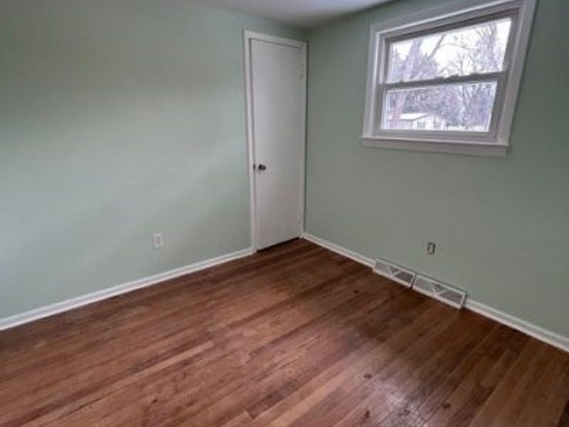 5930 Walbrook Street NW, Canton, OH 44718 Photo 8