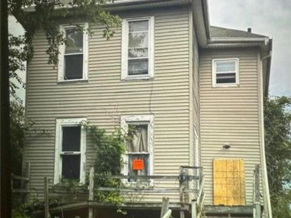 2603 S 13th Street, St Joseph, MO 64503