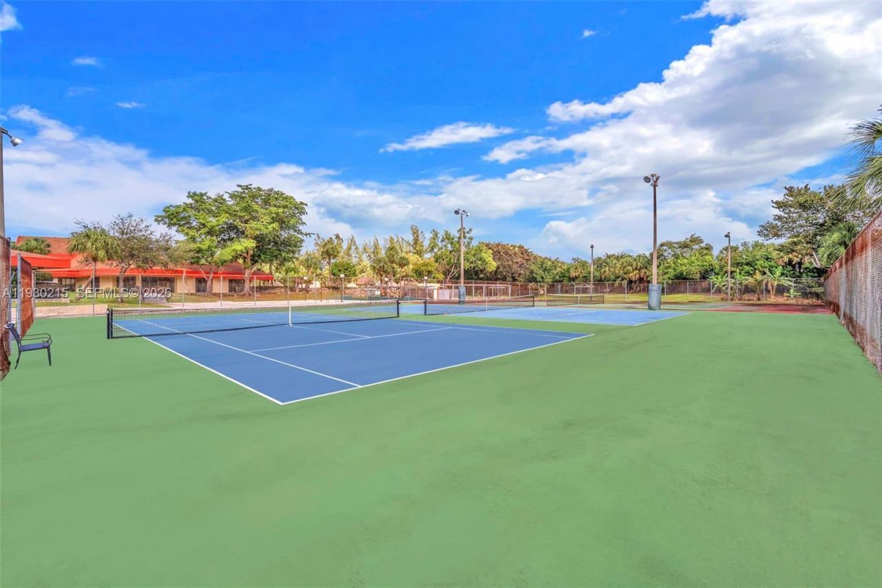 3100 Holiday Springs Blvd, Unit 304, Margate, FL 33063 Photo