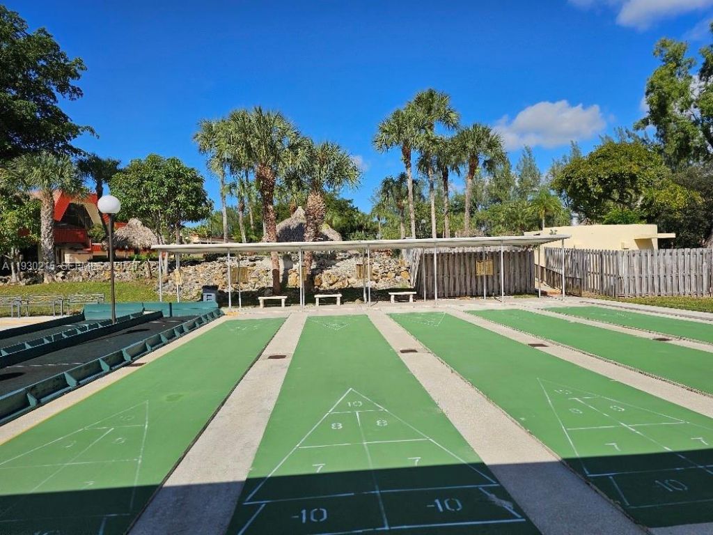 3100 Holiday Springs Blvd, Unit 304, Margate, FL 33063 Photo