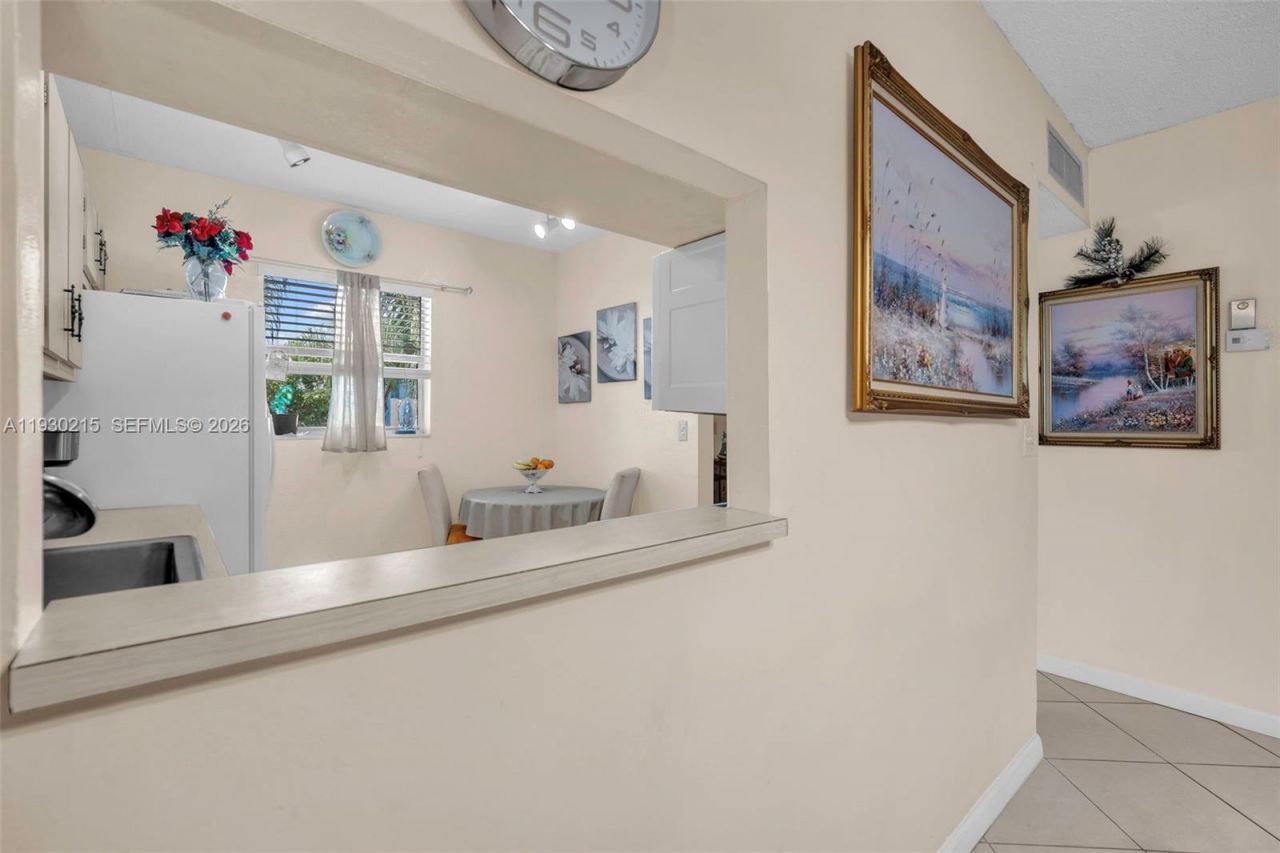3100 Holiday Springs Blvd, Unit 304, Margate, FL 33063 Photo