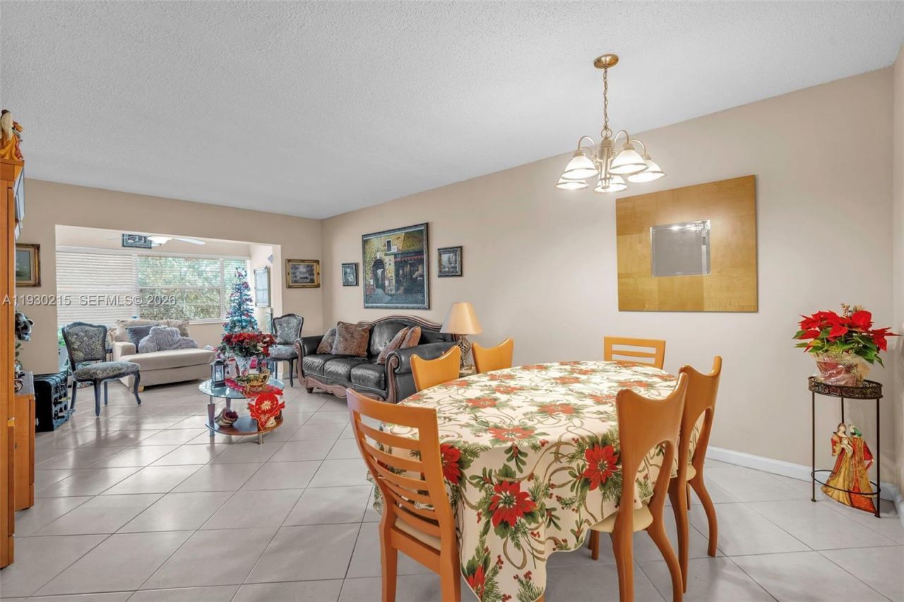 3100 Holiday Springs Blvd, Unit 304, Margate, FL 33063 Photo