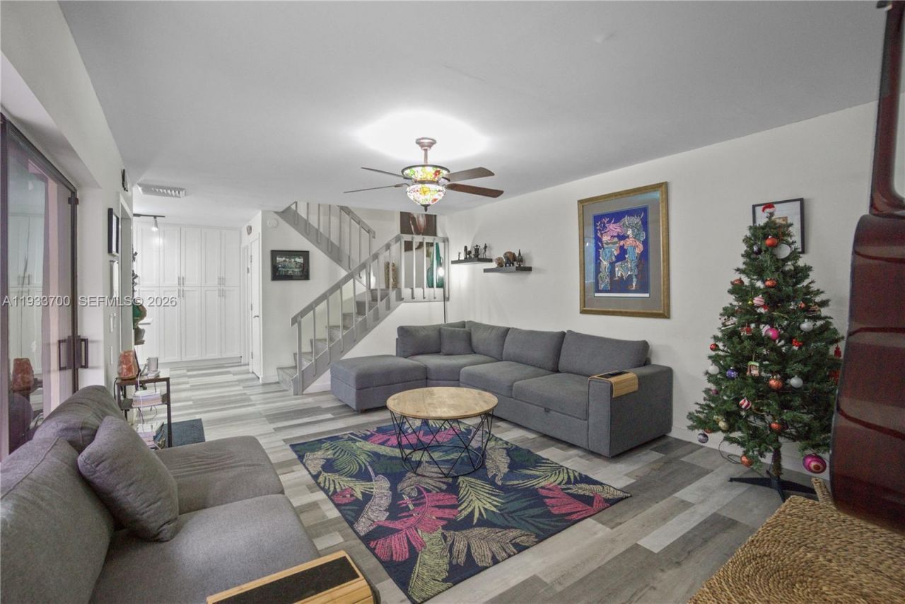 1003 10th Ter, Palm Beach Gardens, FL 33418 Photo