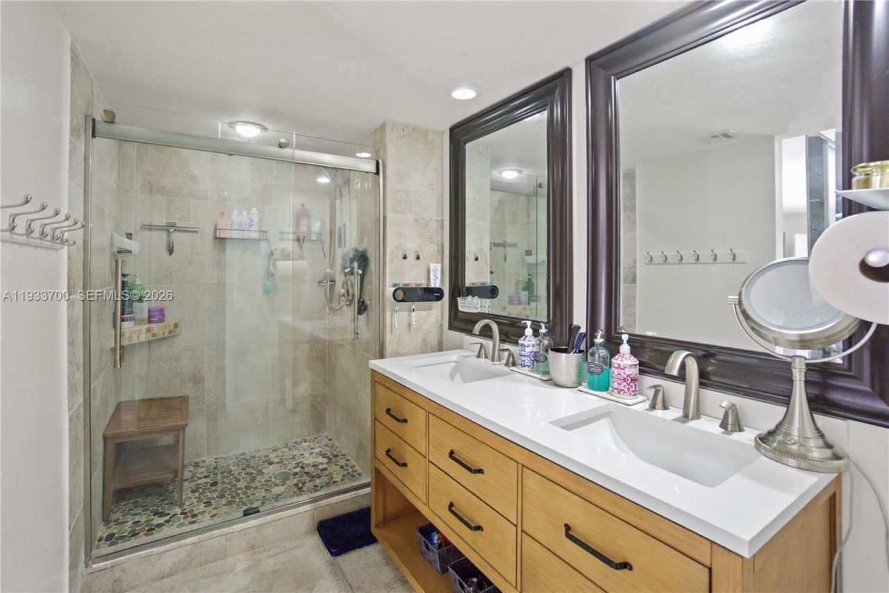 1003 10th Ter, Palm Beach Gardens, FL 33418 Photo