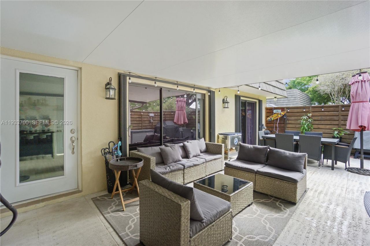 1003 10th Ter, Palm Beach Gardens, FL 33418 Photo