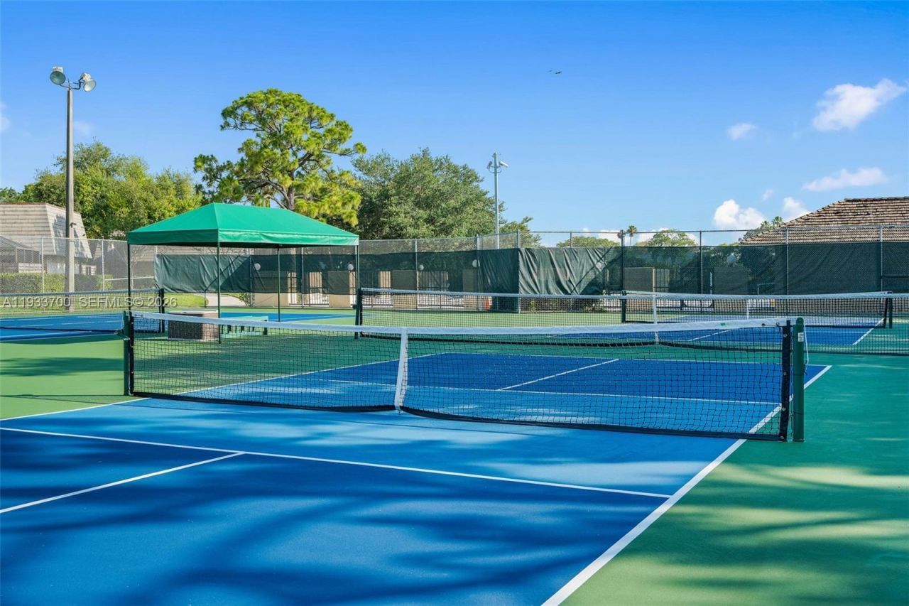 1003 10th Ter, Palm Beach Gardens, FL 33418 Photo