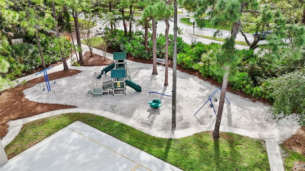 1003 10th Ter, Palm Beach Gardens, FL 33418 Photo