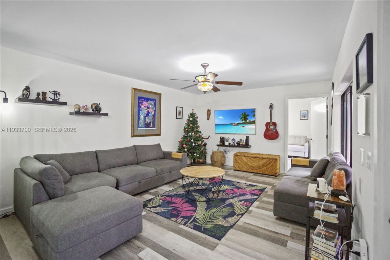 1003 10th Ter, Palm Beach Gardens, FL 33418 Photo