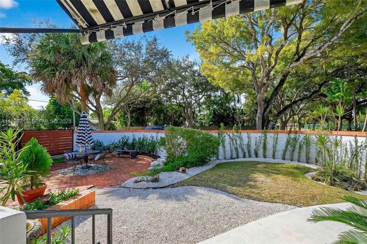 800 NE 97th St, Miami Shores, FL 33138 Photo