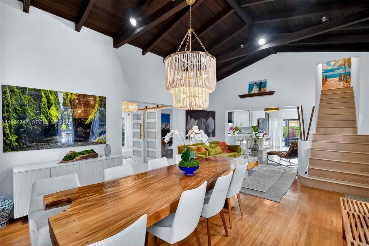 800 NE 97th St, Miami Shores, FL 33138 Photo
